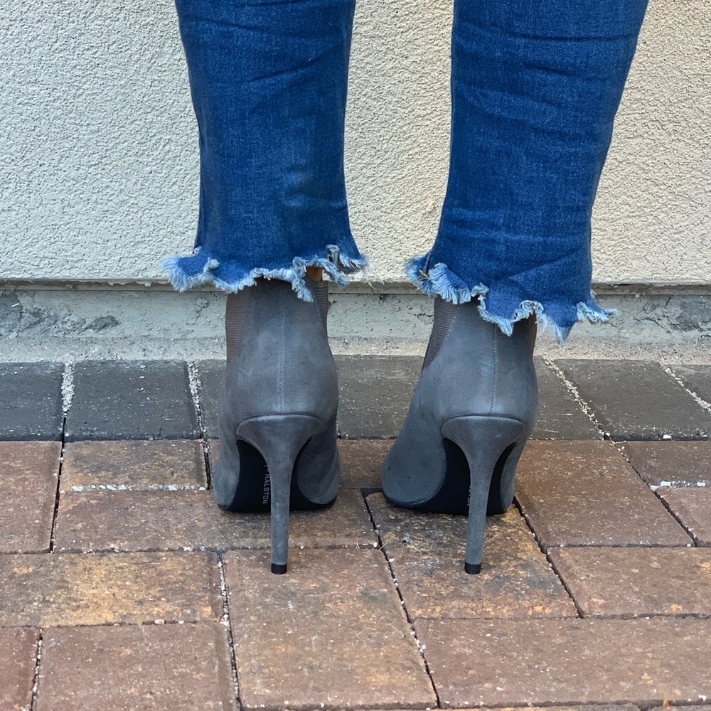 Distressed Pointy Toe Stiletto Heel Ankle Bootie - Picture 4 of 8